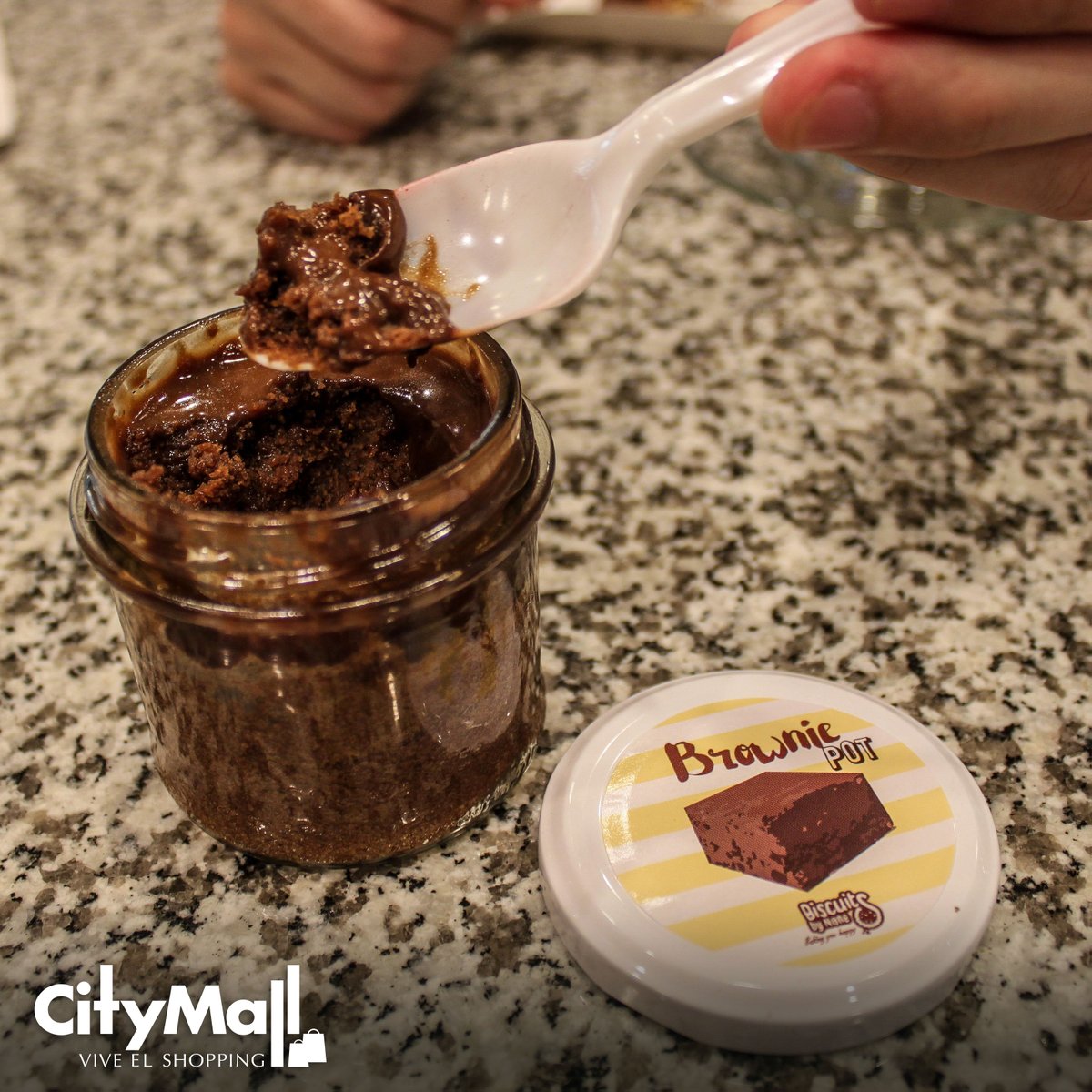 CityMall_Gye's tweet photo. Que rico brownie pot de #BiscuitsByNane para alegrar la mitad de semana.
¿Se te antoja? https://t.co/g4uOUvDQkc