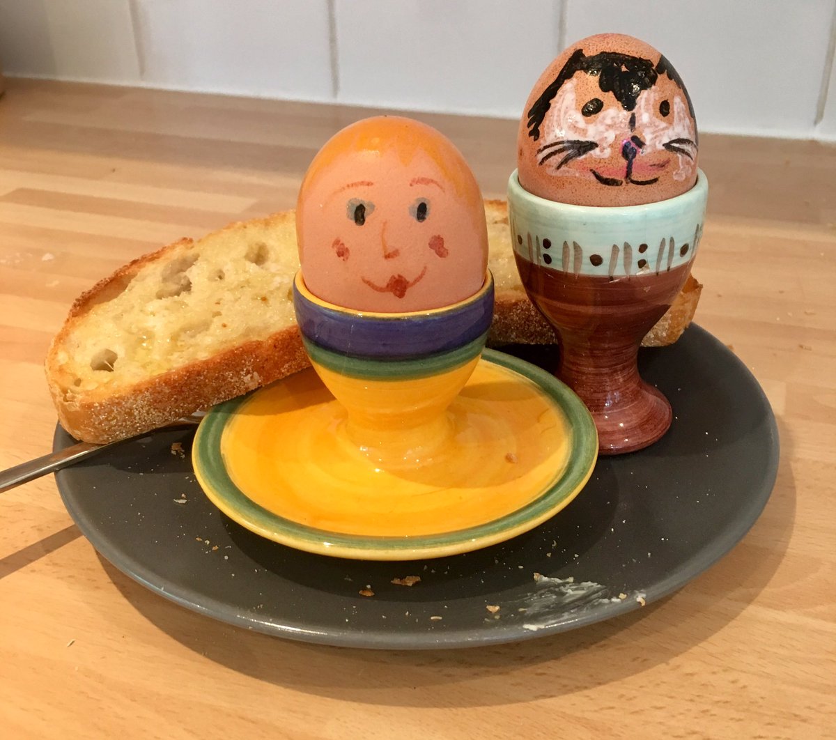 QuickDrinkApp's tweet photo. Happy Easter to everyone who celebrates it! #eastertraditions https://t.co/eWq7z8gvI2