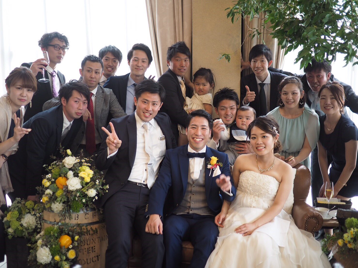 わかばやし ゆうた 昨日は柏tor 90年組のアキとえなの結婚式でしたーヽ W ﾉ アキとえなの手紙でボロ泣きしました 笑 これからも家族で仲良くしてねー 二次会は定番になりつつある 高村 若林コンビで司会でした 高村選手の司会