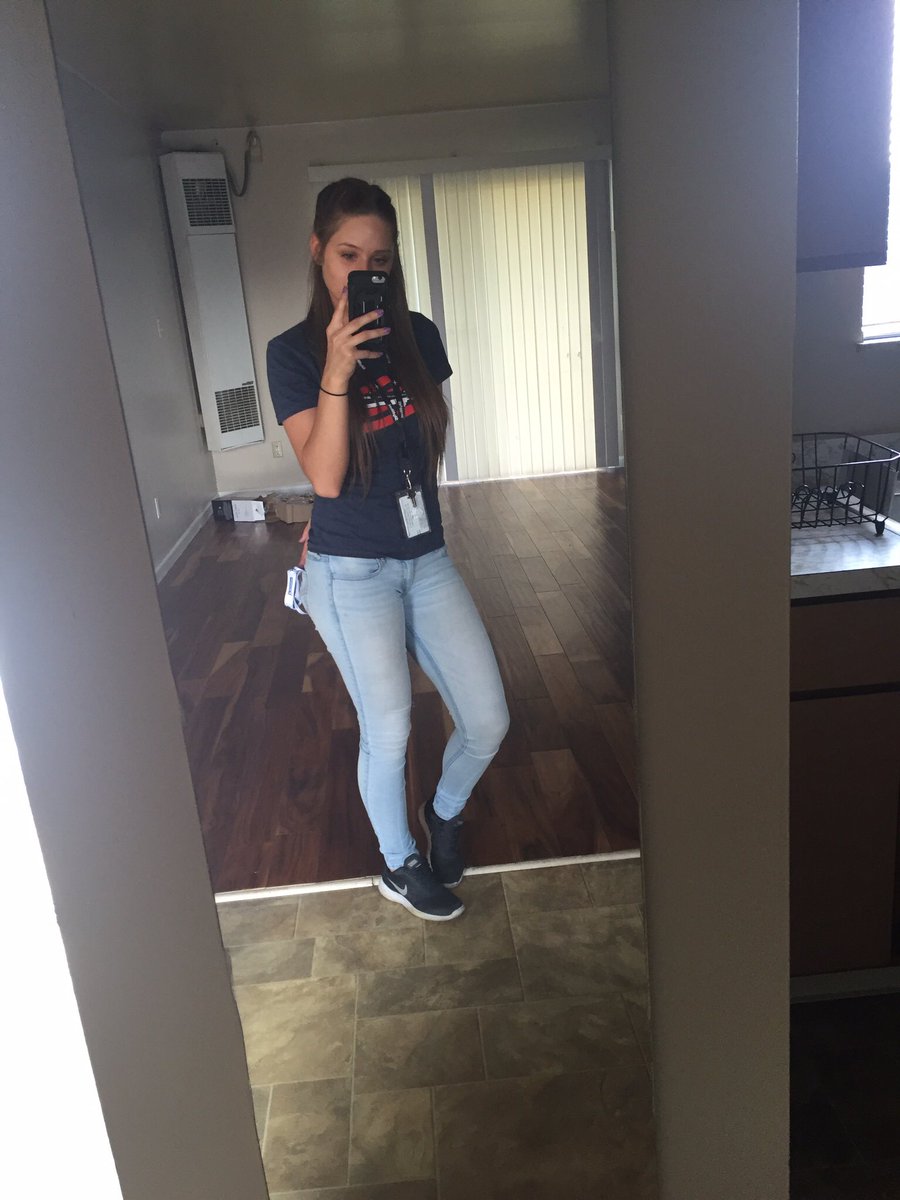 tiffanygetslowe's tweet photo. https://t.co/wrRxMaISpD