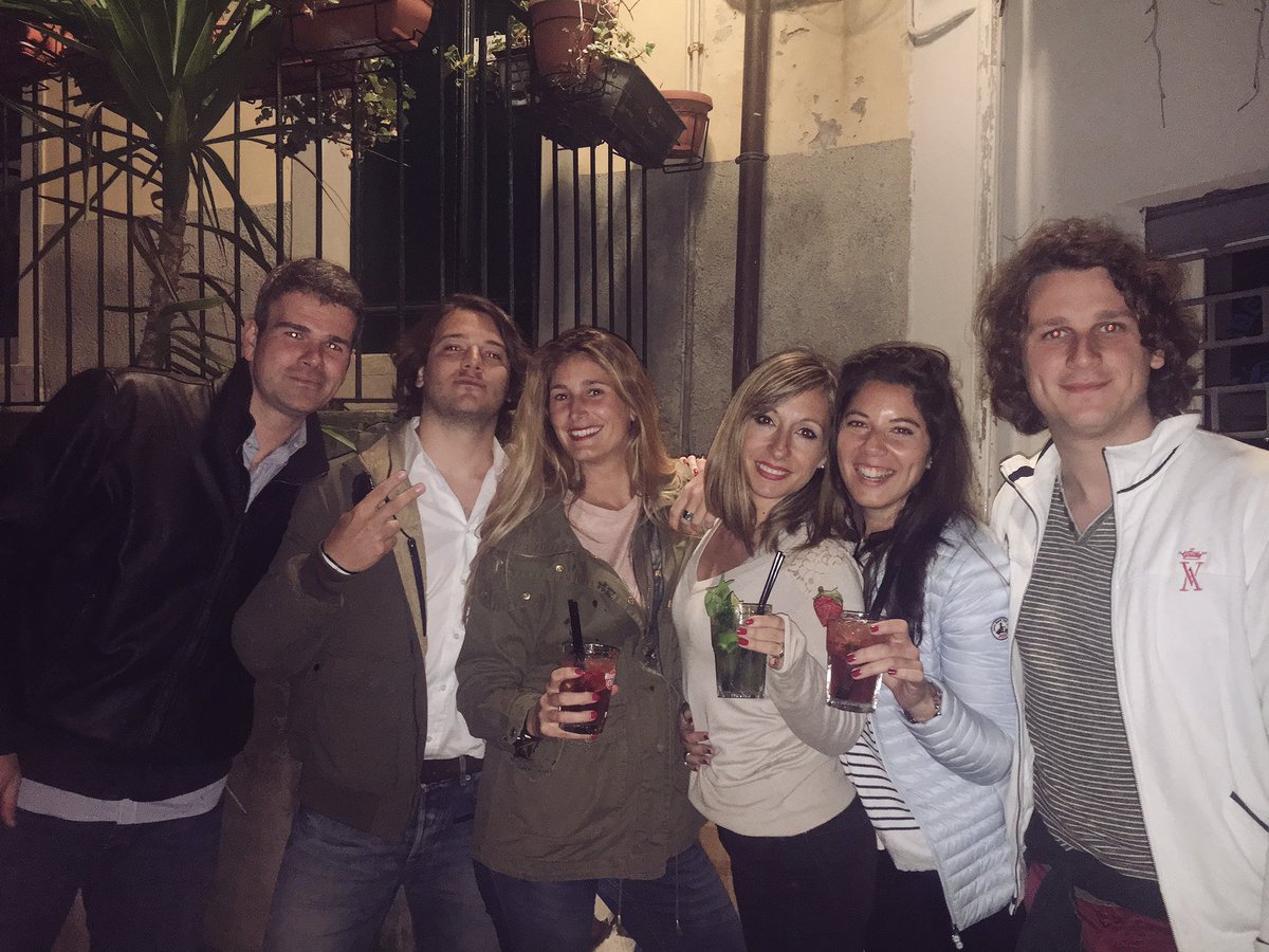 mireia_carfita's tweet photo. Riomaggiore and #VerticalBar #aperitivi https://t.co/g18jjdxYiA