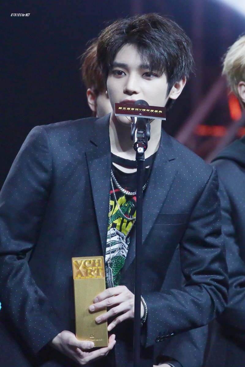 taeyongsnuna's tweet photo. Difficult roads often lead to beautiful destinations.
We'll always be there for you ❤
#1yearwithnct #1YearWithNCTU 💚 https://t.co/Q1vEDXIHm8