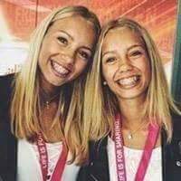 Ashleymckeehan8's tweet photo. Two most important people @lisaandlena https://t.co/acYb8MN0pE