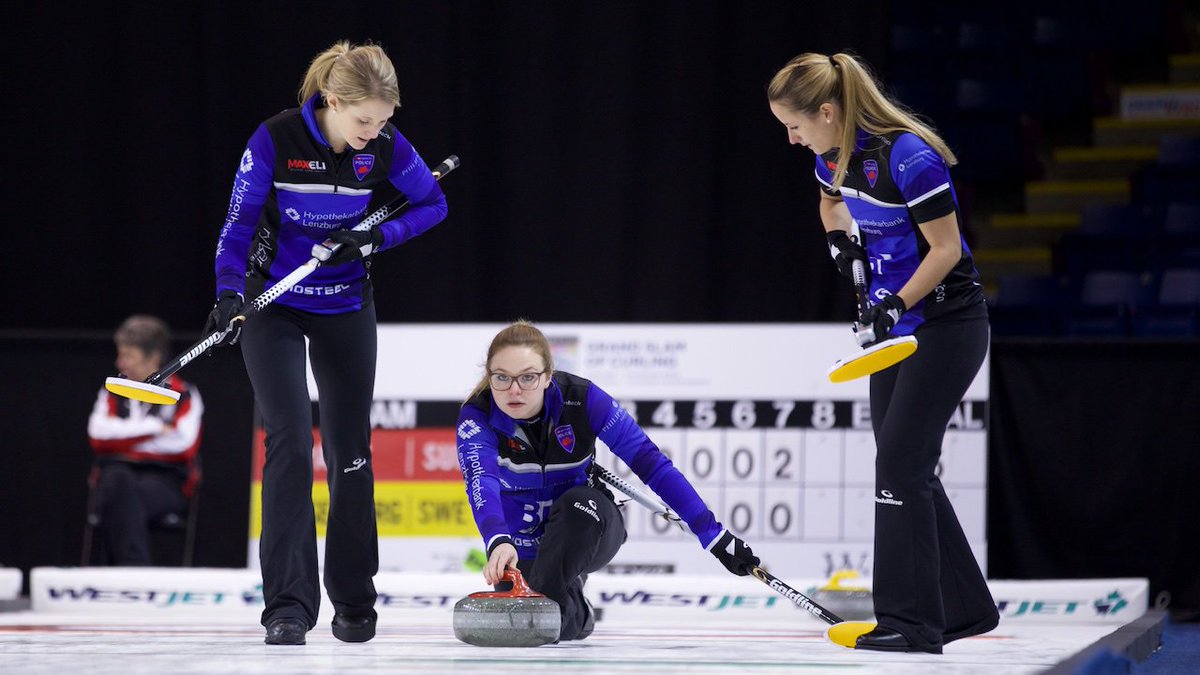 grandslamcurl's tweet photo. The women's field is now set for the @HumptysOfficial Champions Cup with @TeamPaetz earning the final spot: https://t.co/xsDPP4laDN  #GSOC https://t.co/VET5ckuiko