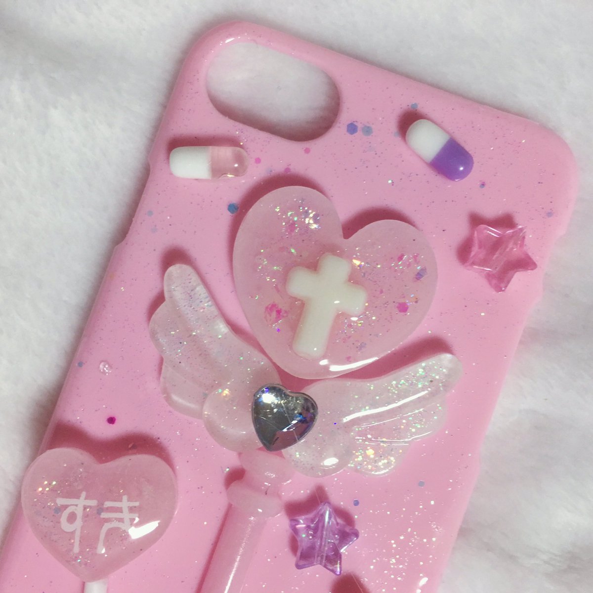 めろぴっぴ ゆめかわハンドメイド En Twitter オーダー品完成です ありがとうございます ゆめかわいい 病みかわいい ゆめかわいい好きと繋がりたい ゆめかわいい人と繋がりたい Iphoneケース ピンク ハンドメイド好きさんと繋がりたい