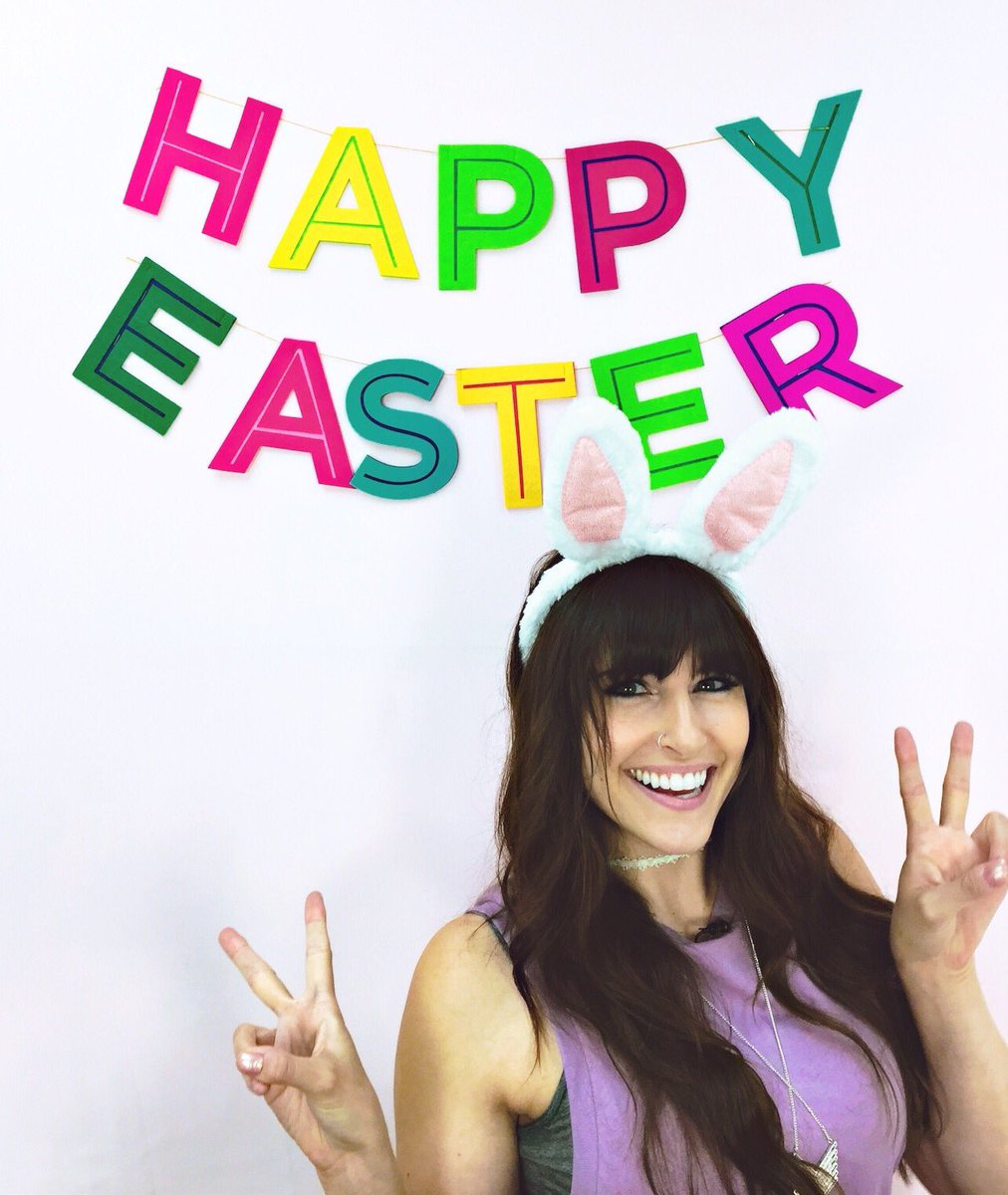 carlyhenderson_'s tweet photo. Happy Easter! // Feliz Páscoa! https://t.co/78GkRYHDS5
