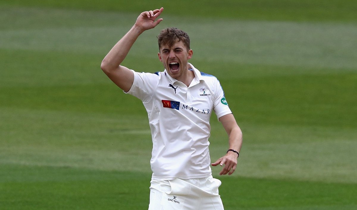 ECB_cricket's tweet photo. .@YorkshireCCC have @WarwickshireCCC 7-5! 😮

Live scores &amp; highlights:
https://t.co/ap4dbGeGzh https://t.co/hknAgQsoyg