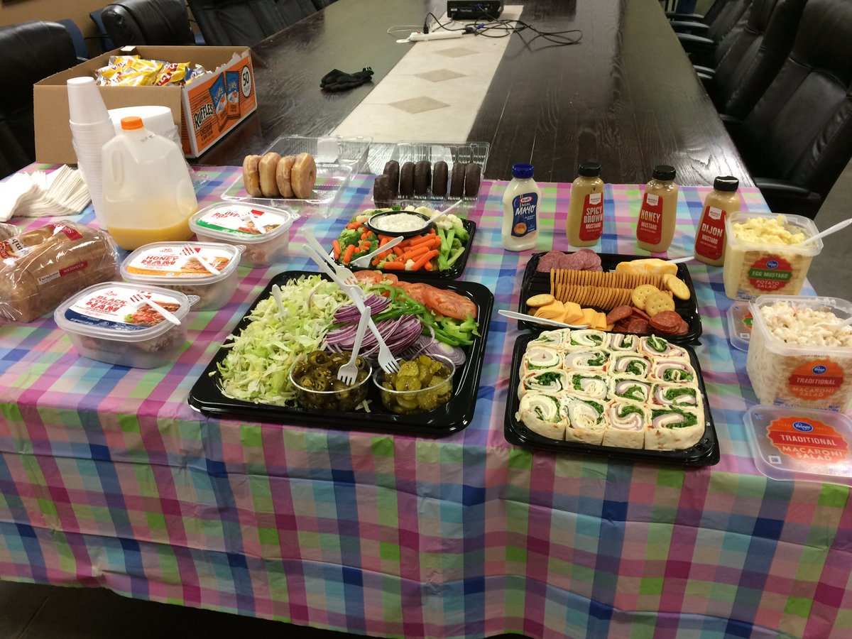 Enjoying some snacks on this glorious Easter Sunday!@jody_delicato @XKerrigan <a href="/BarryStevenson6/">Barry Stevenson</a>