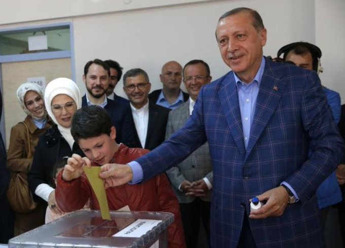 View image on Twitter