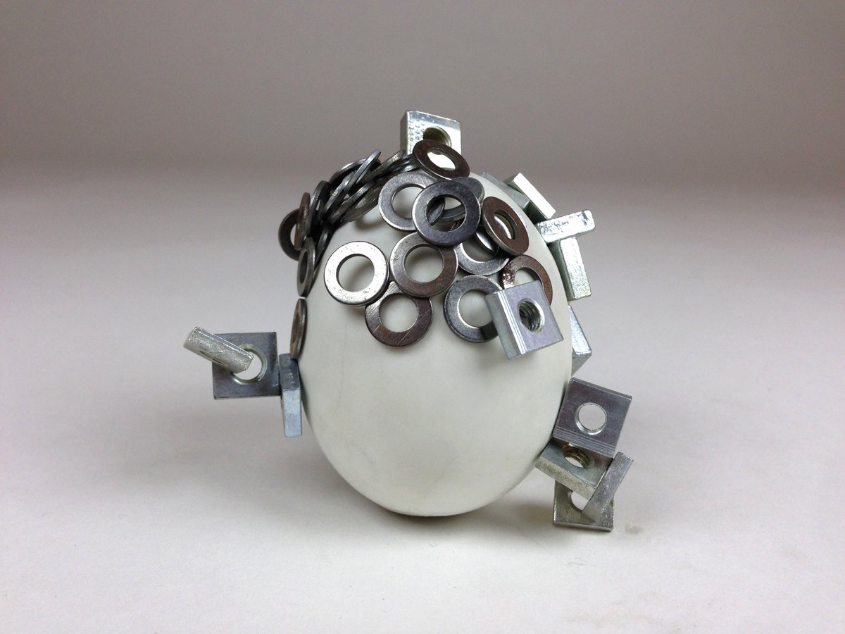 tgvdesign's tweet photo. EGGMATISM #eggart #eggdecorating #easterfun #magnetic #egg https://t.co/0FTRleCLw6
