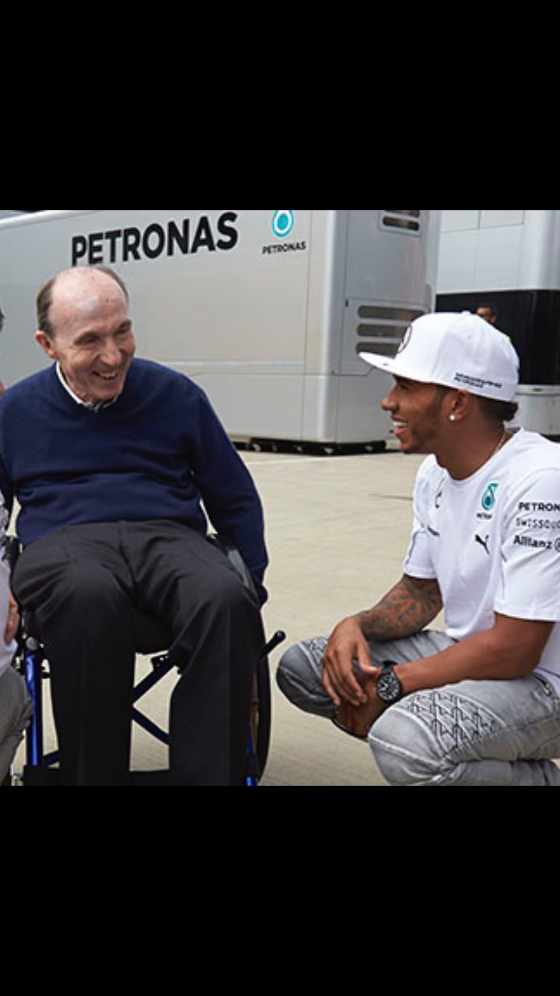 Happy 75th birthday to Sir Frank Williams, Let\s hope your get you some  today 