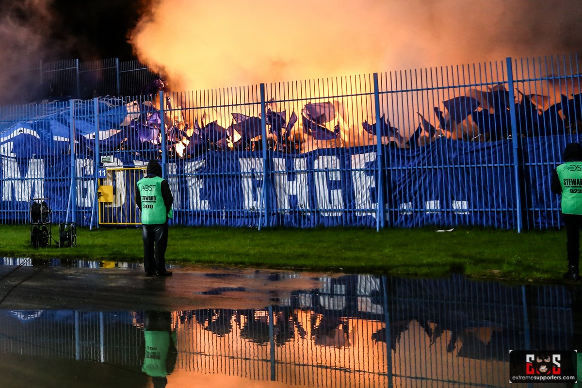 Ext_Supporters's tweet image. Zapraszamy do fotogalerii z meczu Wisła Płock - Lech Poznań extremesupporters.com/2017/04/16/wis…