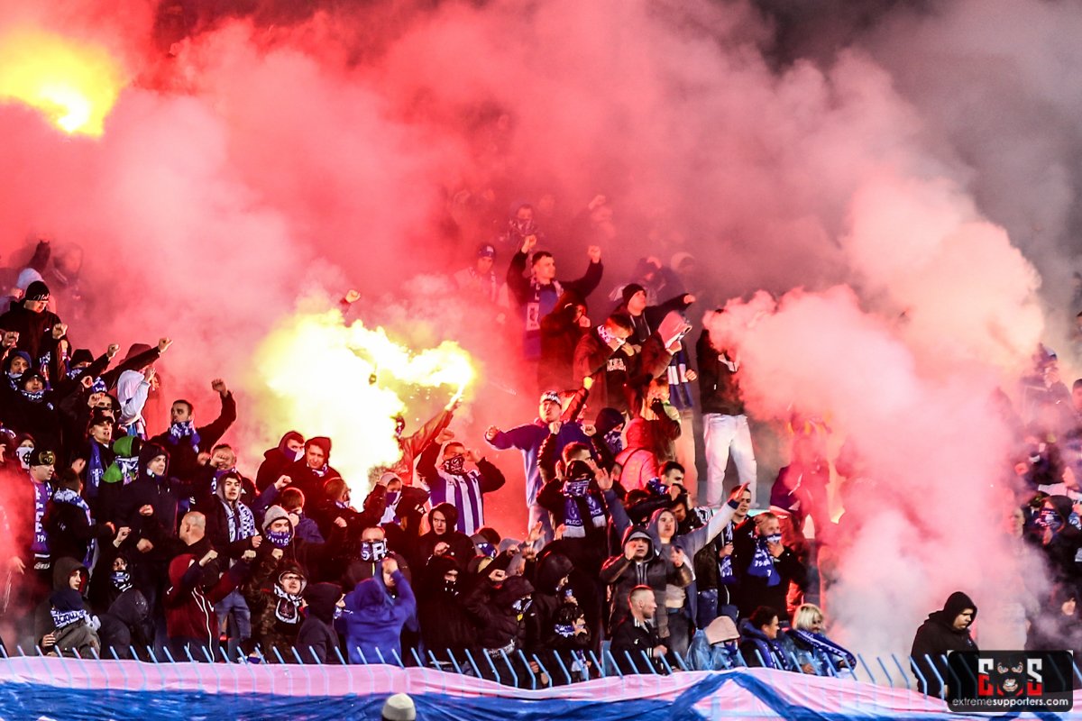 Ext_Supporters's tweet image. Zapraszamy do fotogalerii z meczu Wisła Płock - Lech Poznań extremesupporters.com/2017/04/16/wis…