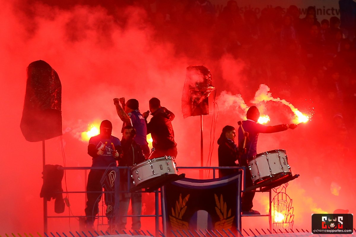Ext_Supporters's tweet image. Zapraszamy do fotogalerii z meczu Wisła Płock - Lech Poznań extremesupporters.com/2017/04/16/wis…