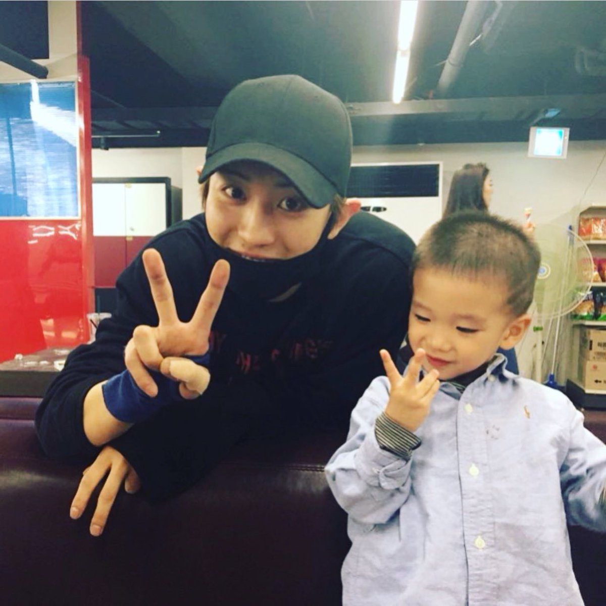 EXOfanbase_Int tweet picture