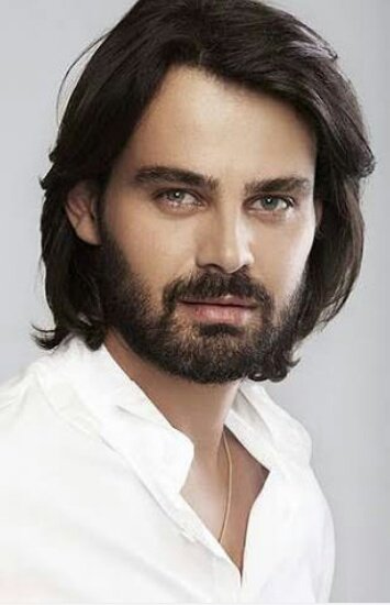 FanficRede's tweet image. #carmodallavecchia será o protagonista da nova fanfic #Apaixonados