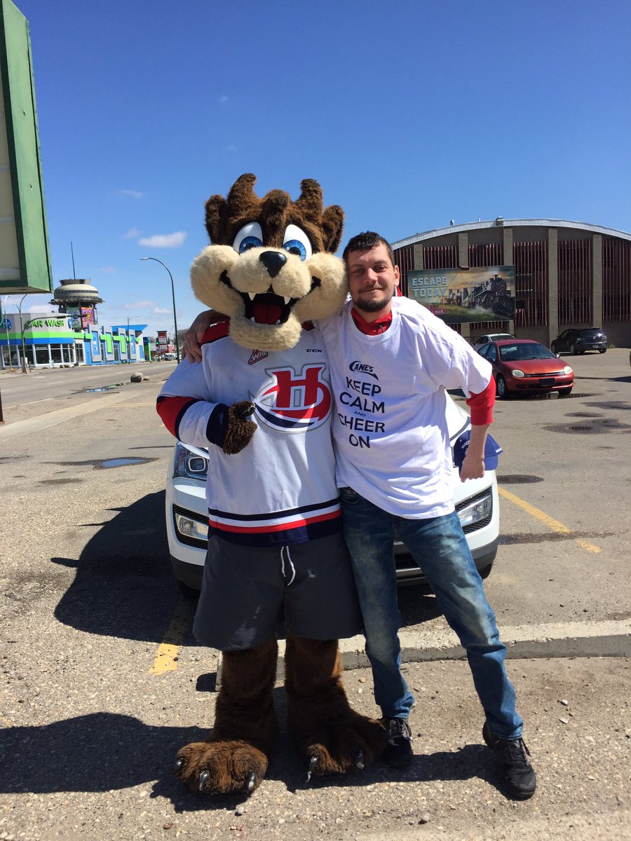 WHLHurricanes's tweet photo. Thanks Lukas for stopping by and showing your support for the canes at @BackstreetSouth !! #gamedaysantafe https://t.co/BRNbcqgMLQ