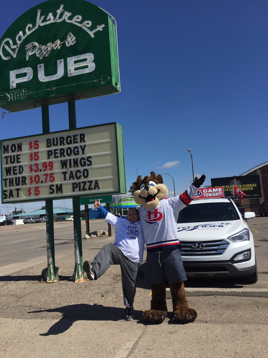 WHLHurricanes's tweet photo. This hurricanes fan is super pumped for the game tonight!! Are you? Tweet us and let us know !! #gamedaysantafe https://t.co/25Pwr6TFyt