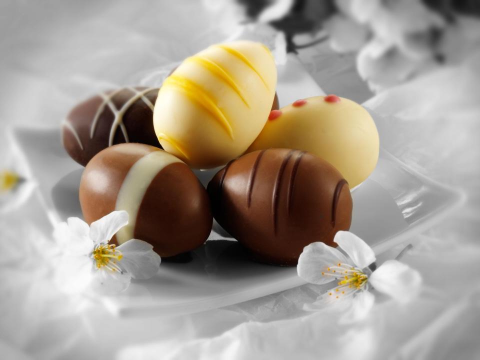 amberclaws's tweet photo. #ChocolateEaster #chocolatebunny Yummy yummy! ...Ahh..my weakness...😍😋 https://t.co/4JCKCqq5F6