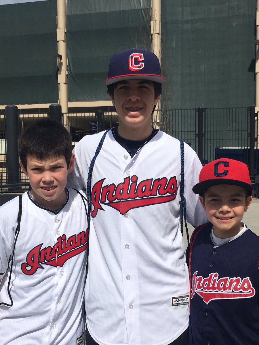kristinchuko's tweet photo. Go Tribe! https://t.co/Wo4bzVFm7H