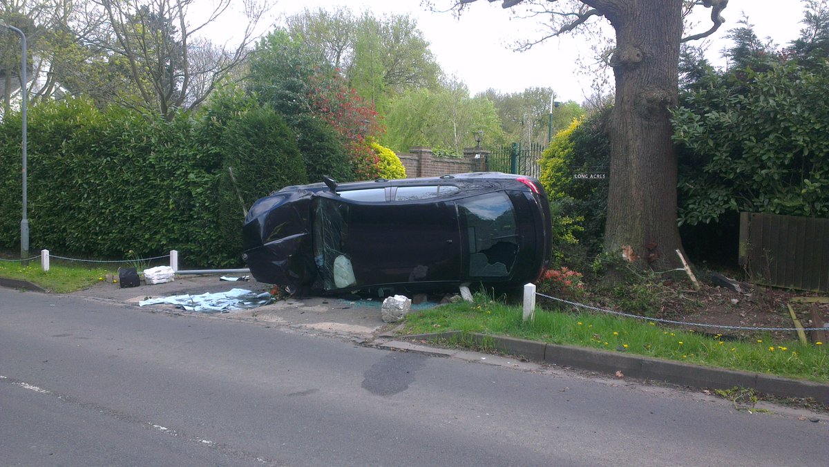MPSEnfield's tweet image. #MightyC’s help two brothers who are lucky not to be hurt when they collided with a telegraph pole - PD.