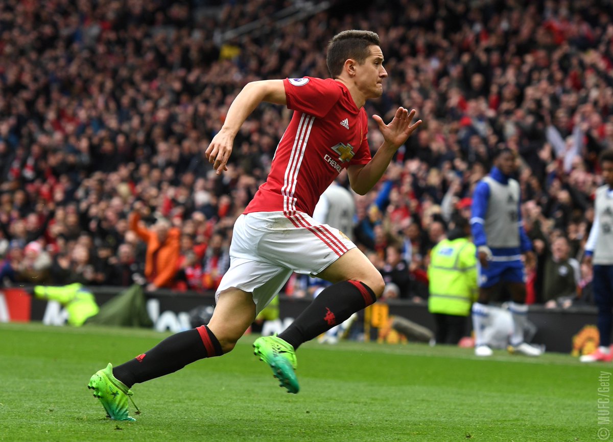ManUtd's tweet photo. ⚽️🏃🙌😃 https://t.co/7xo2lnEzos
