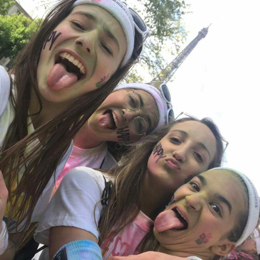 Claarriisse's tweet photo. #NouvellePhotoDeProfil #colorrun2017 #colorrunparis https://t.co/owZwZjLvAD