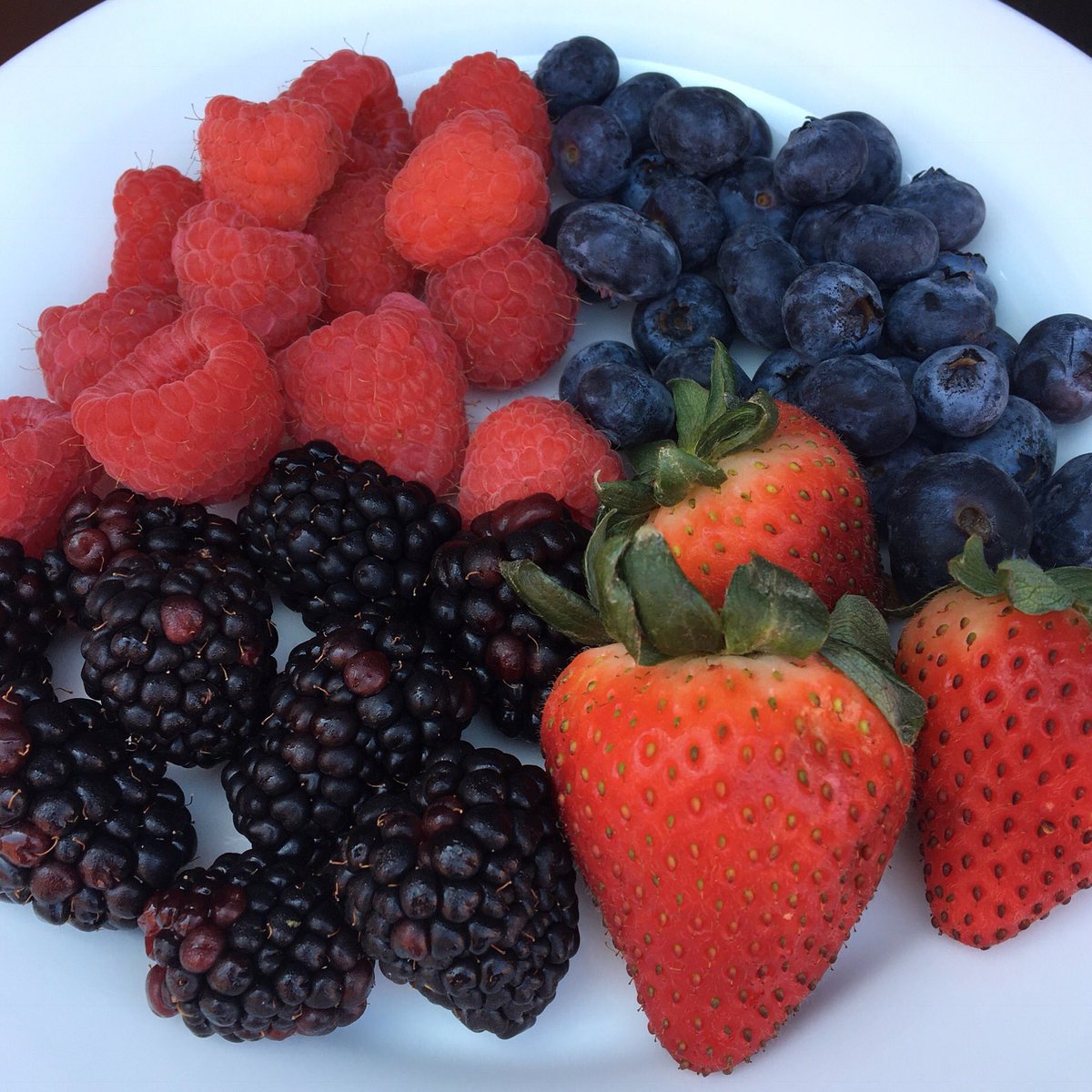 Delicious fruit plate of blackberries, blueberries, raspberries, &amp; strawberries! #GlutenFree #DairyFree #Kosher #JacksGourmet