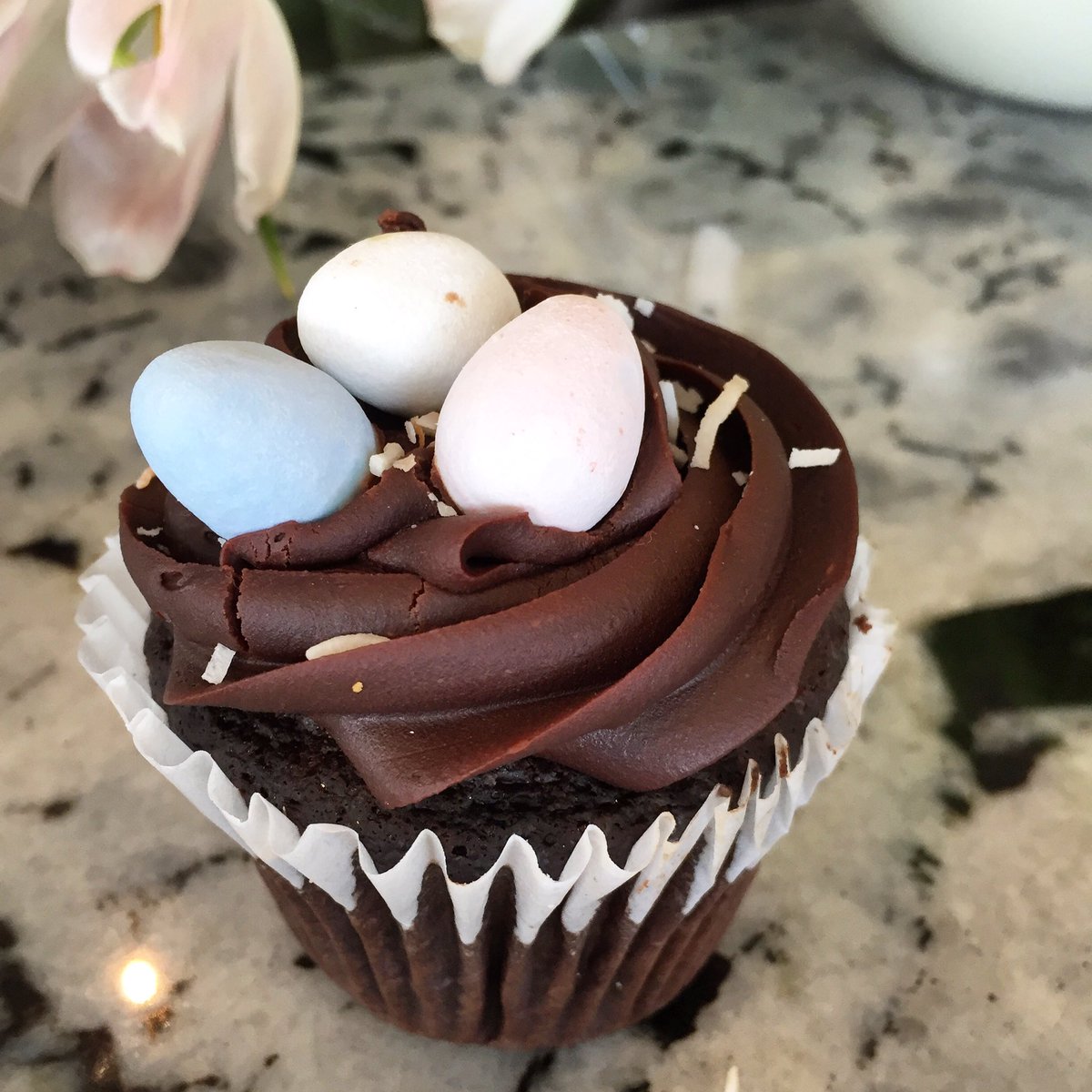 Happy #Easter everyone 🐰🐣 instagram.com/p/BS7LAMQBW24/