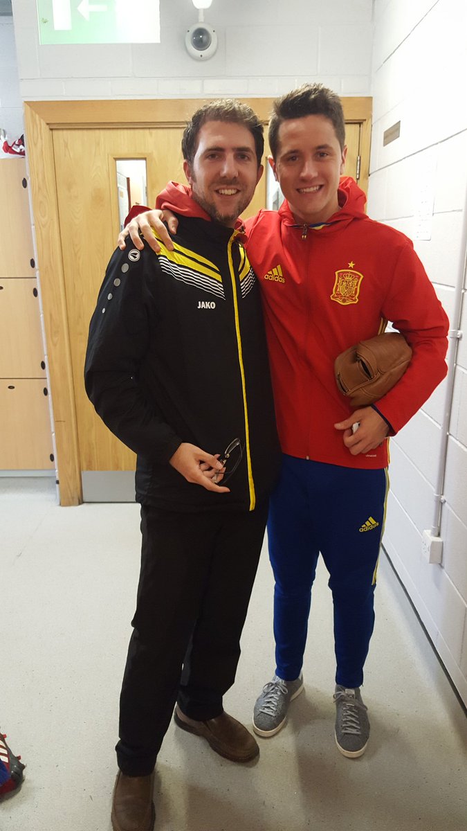 Red_Fanatik's tweet photo. Love this guy @AnderHerrera @ManUtd  absolutely outstanding today (along with the rest of the team) #mufc #properperformance https://t.co/iyT5mBobv0