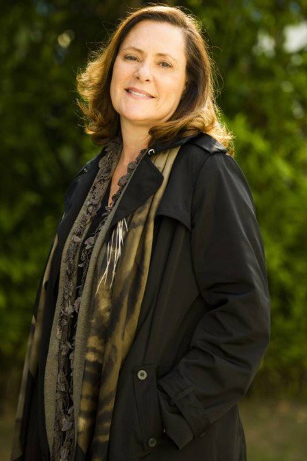 FanficRede's tweet image. #Elizabethsavalla e escalada para a nova fanfic #Apaixonados ela pelo visto interpretará a mãe da protagonista,que ainda não se sabe quem é!