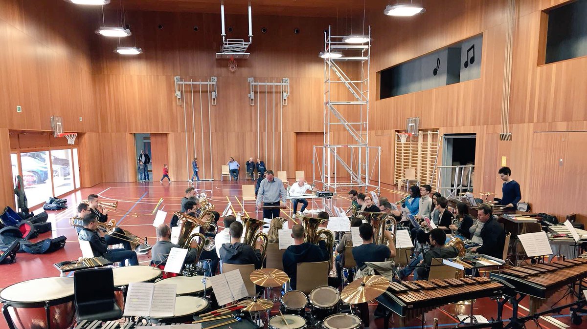 Nice 4 days with our guest musical advisor Allan Withington! Focus on @EBBC2017 #preparation #valaisiabrassband #ostende #12daystogo