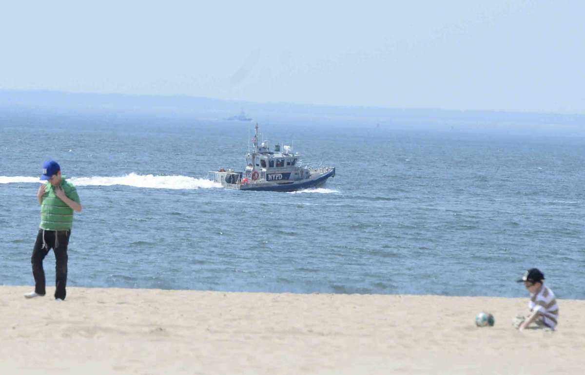 ToddMaisel's tweet image. .@FDNY @nypd60pct @NYPDSpecialops searched 4 missing Avi Gez, 5, scurried away 14 Brighton Beach blocks, out 4 adventure -found @NYDailyNews