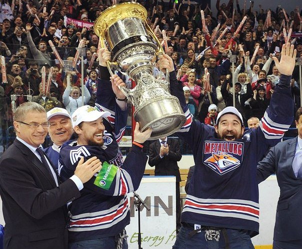 slysh_hockey's tweet photo. 2014 — «Металлург»
2015 — СКА
2016 — «Металлург»
2017 — СКА https://t.co/VuyaFFpxQs