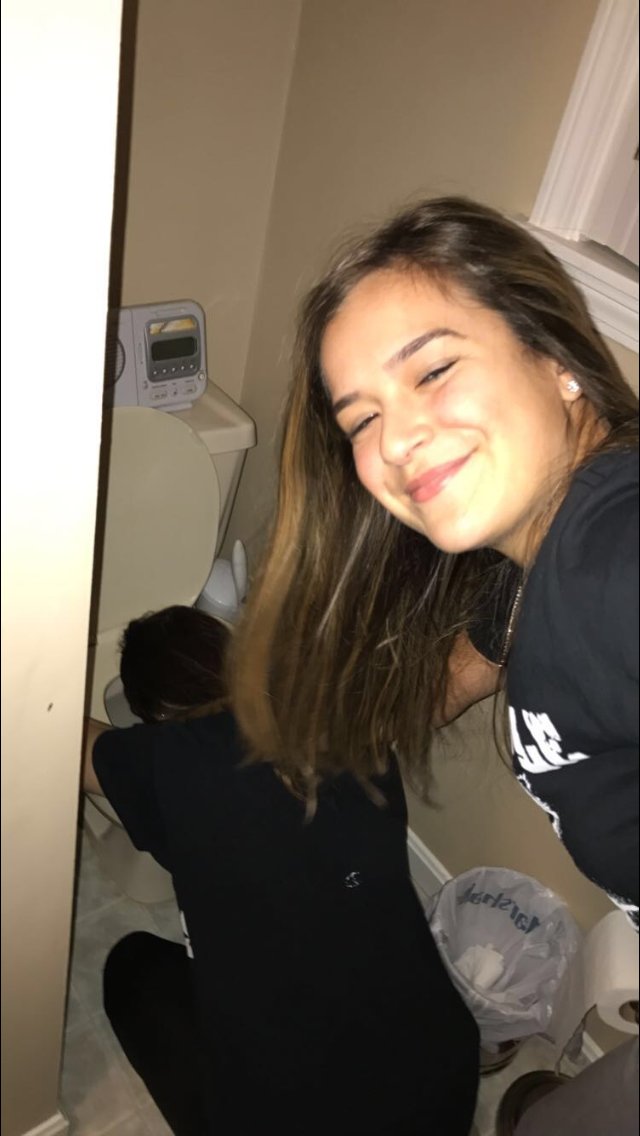 paigelmao's tweet photo. Happy birthdayy booo💕thanks for dealing with me when I die 😂😂 hope you have the best day everrr ❤️💕😘#imyourrolemodel https://t.co/R6uilC9IIL