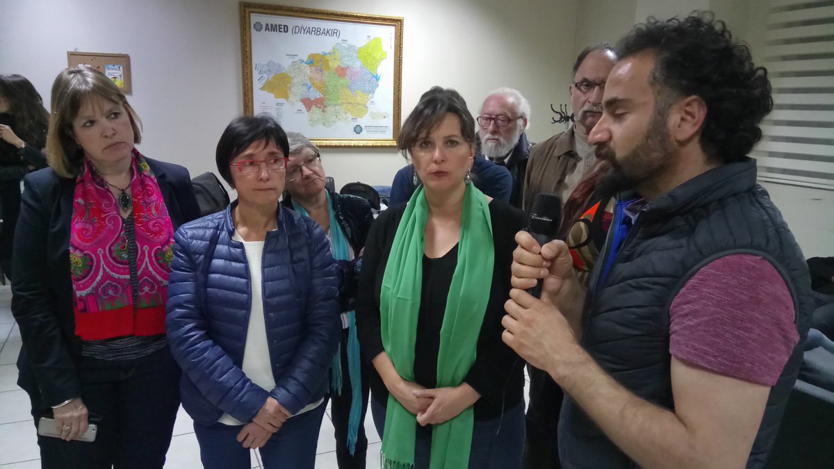 anamirandapaz's tweet photo. Pressconference #ObserversInTurkey in Diyarbakir about irregularities in the acces to poll stations, passport control & police intimidation. https://t.co/9XpV9OCCyP