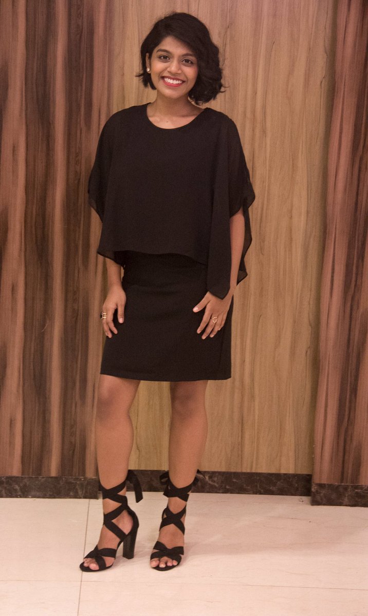 evangelinesoans's tweet photo. • O O T D •
Dress: @anitadongre
Heels: @mykoovs
Rings: Koovs & Causeway
📸: @tehy11 #OOTD #EasterLook #EVAMAUDE #Fashionpost #MUA #blogger https://t.co/mxvIcRXWSB