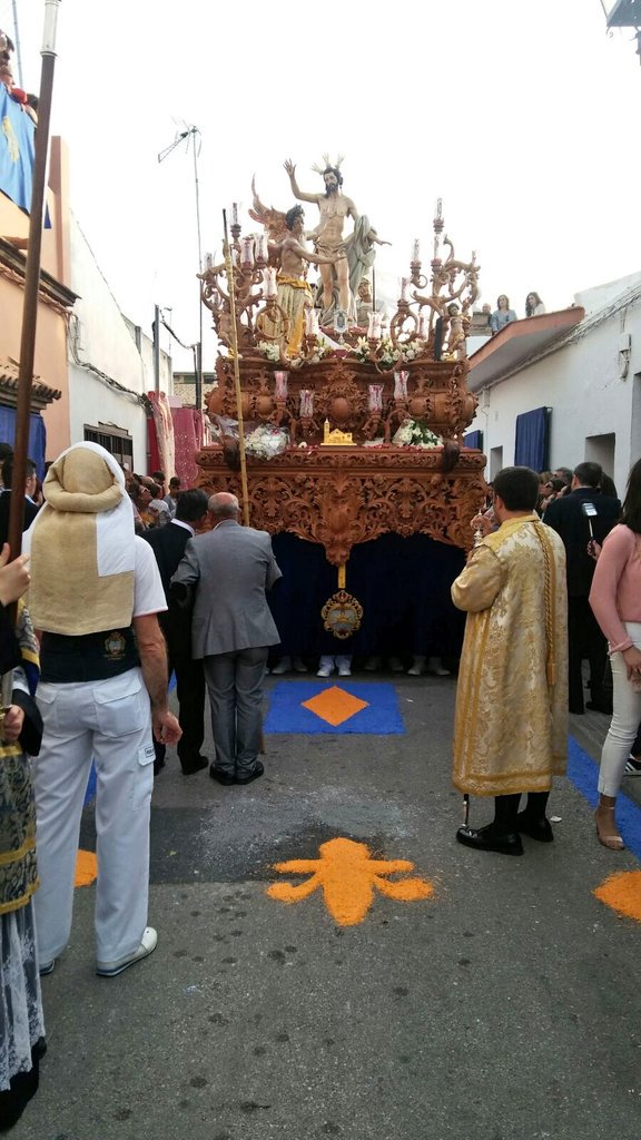 La localidad sevillana de la Rinconada, está celebrando la procesión del Cristo <a href="/ResucitadoGJ/">GJ Resucitado</a> bajo los sones de <a href="/BpresentacionAP/">Presentación al Pueblo de Dos Hermanas</a>