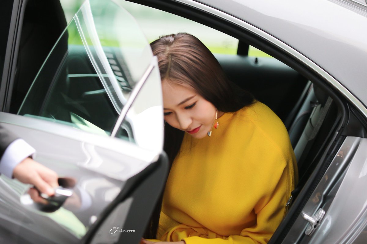 krystalhqpics tweet picture