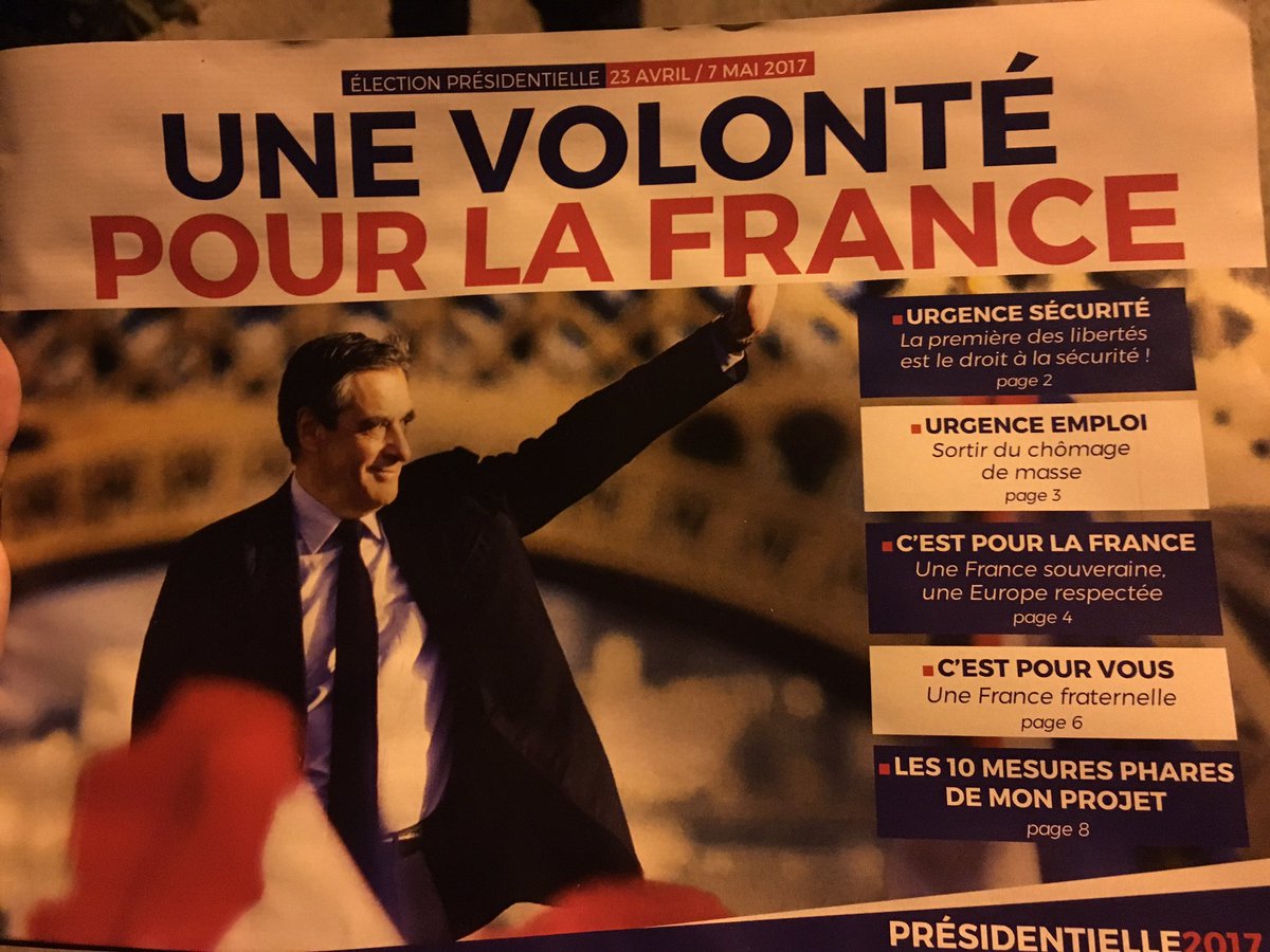 BenjaMercurio's tweet photo. Boitage du #ProjetFillon au Pontet #Vaucluse #FillonPresident #JeVoteFillon #Fillon2017 https://t.co/zVqmBgQXz2