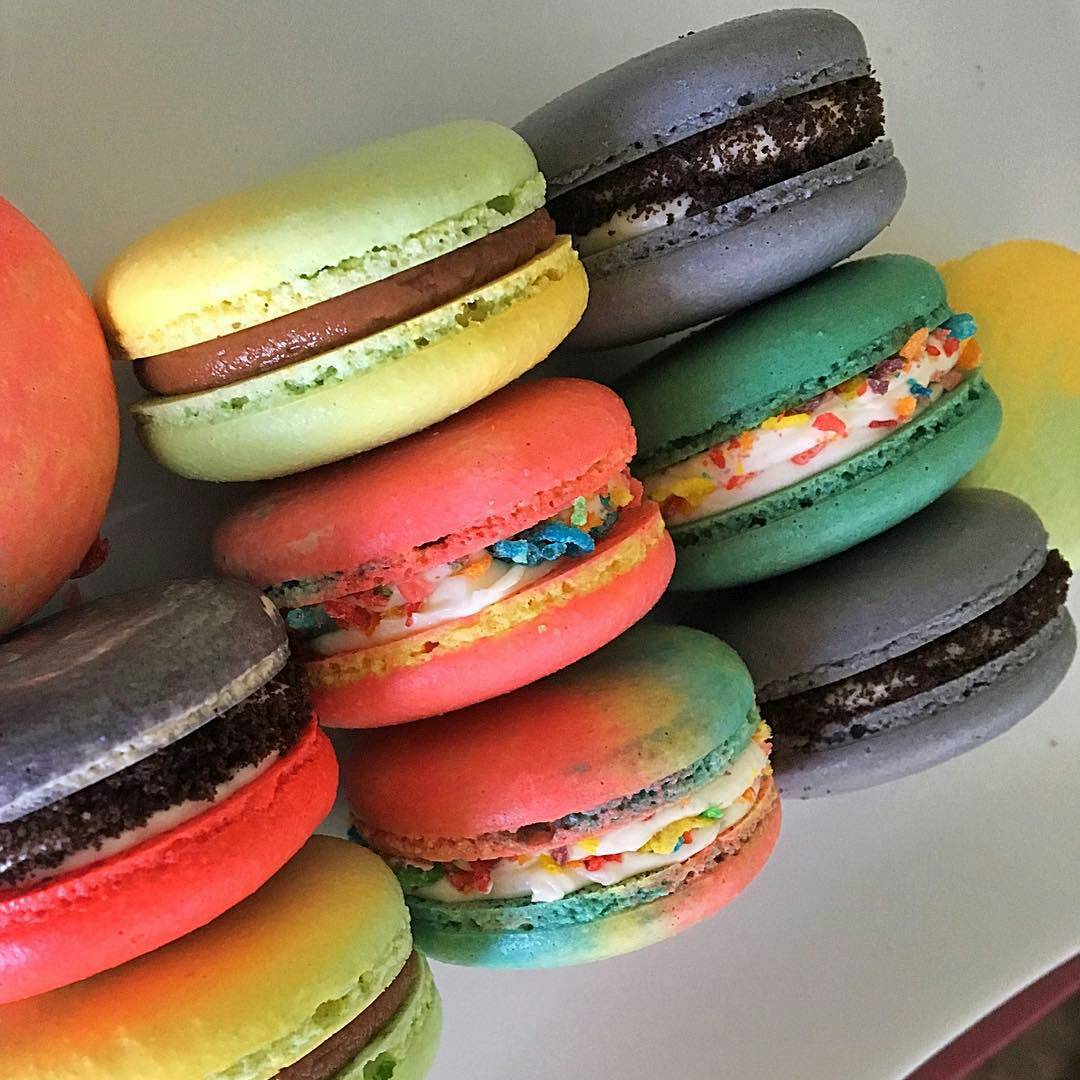 YieldMasters_Co's tweet photo. Sweet macrons😍💕💦

Via (ig) macronsbytiffany https://t.co/bgl6oTLwuU