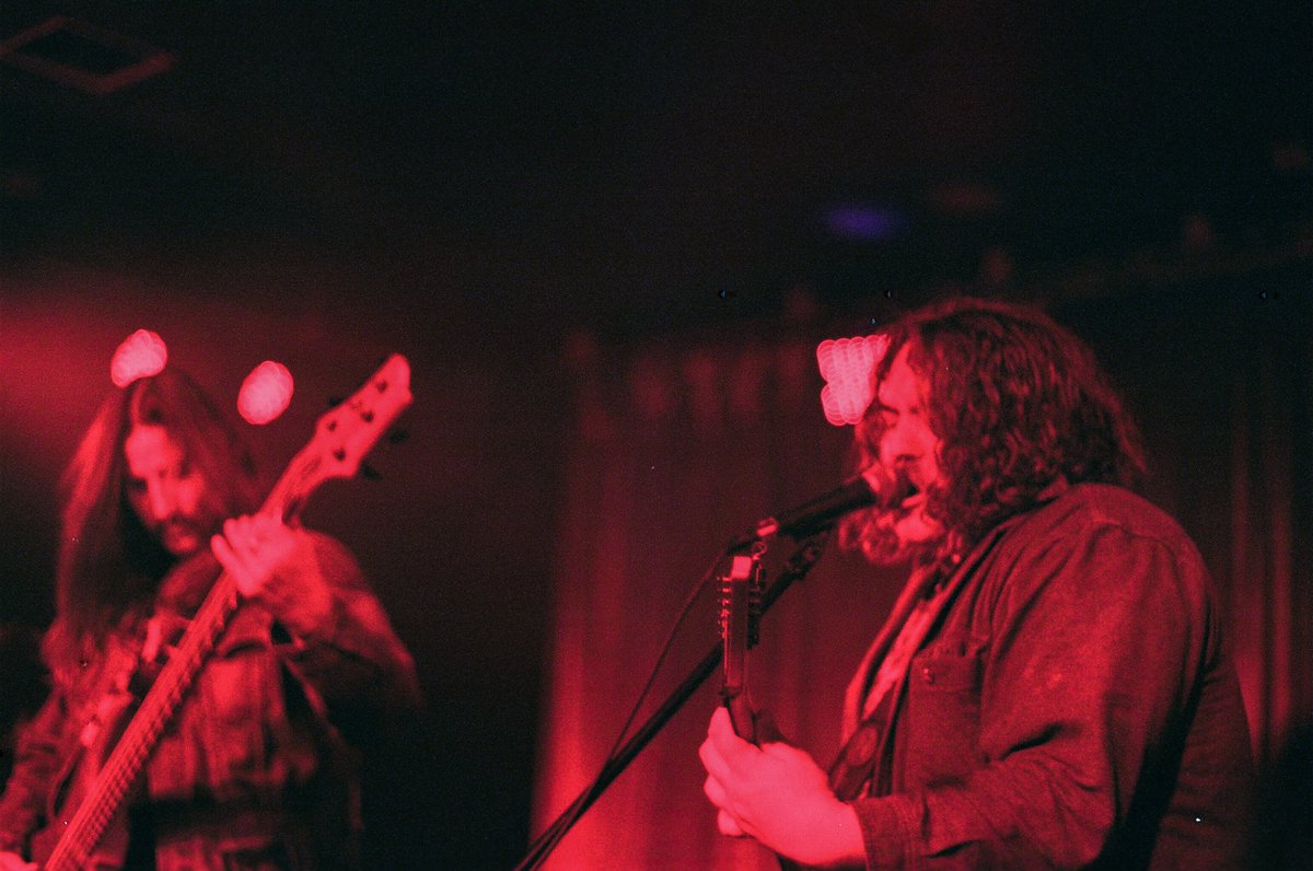 TEETHband's tweet photo. Friday was sick // photo by @ronnysofr3sh https://t.co/sj56XICQa2
