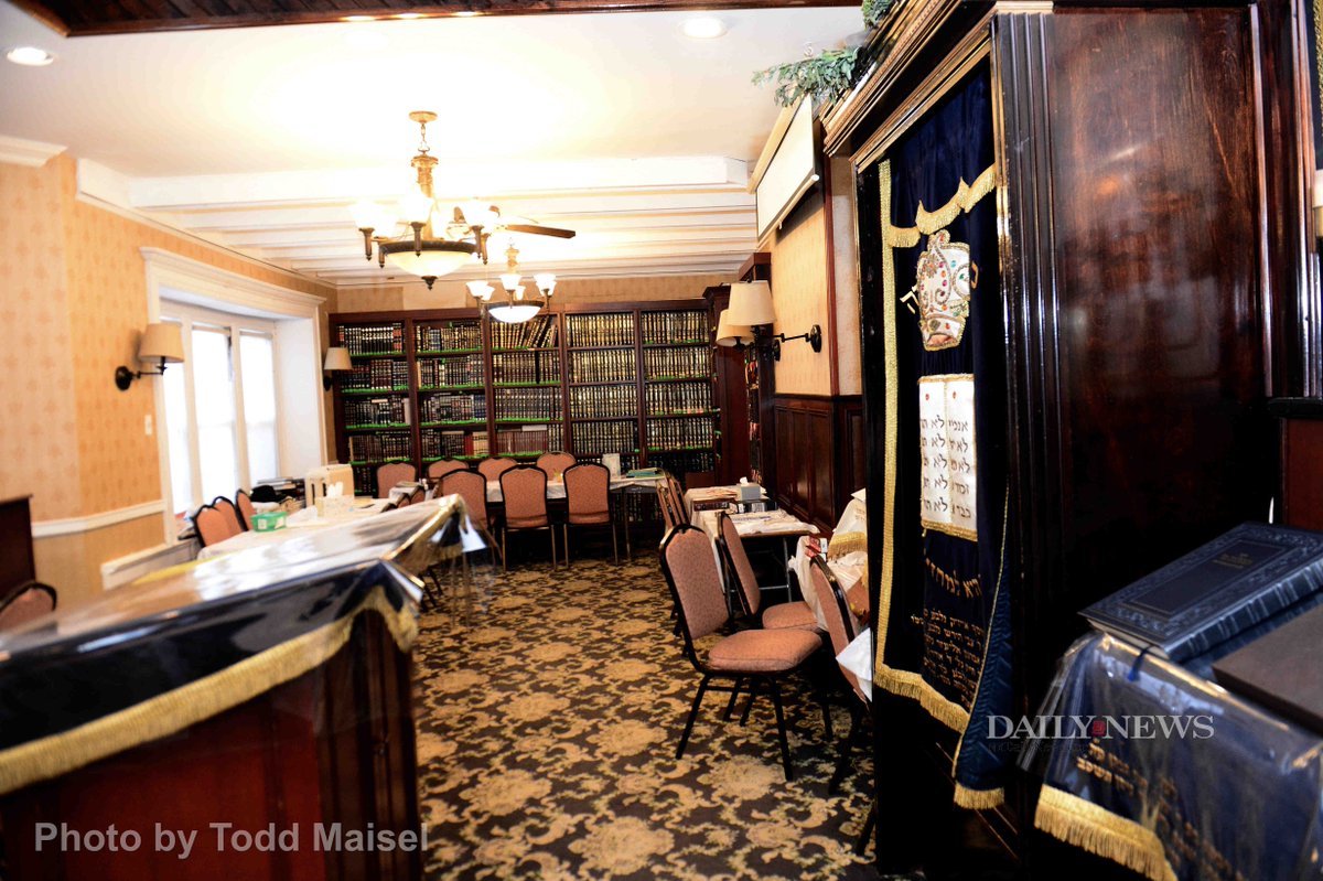 ToddMaisel's tweet image. .@nypd70pct probe synagogue break-in, caretaker beaten, property taken story w/ @LauraDimon @ReuvenBlau buff.ly/2pn5gSZ