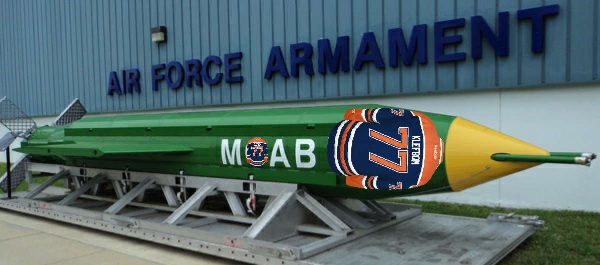 Chairboygazza's tweet photo. Now that's what I call the mother of all klefboms, go oilers #NHLPLAYOFFS https://t.co/BcIfg51X07