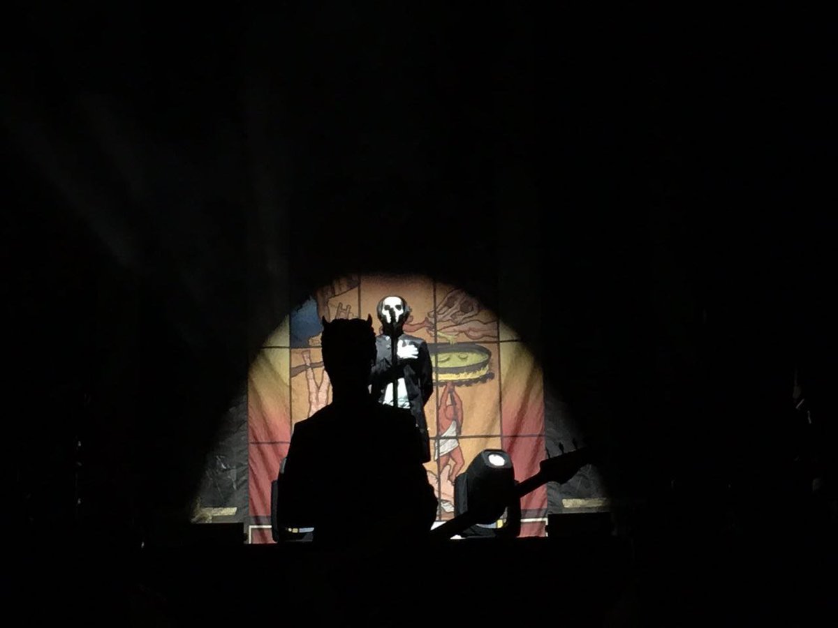 Pinaruka's tweet photo. Unholy friday with @thebandGHOST https://t.co/yxBrITVXAj