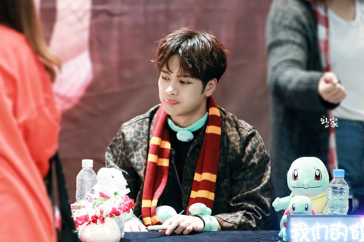 wangcheeseking's tweet photo. nao precisa nem falar que jackson wang é o humano mais adoravel do mundo pois é so ve https://t.co/C0cFeghyty