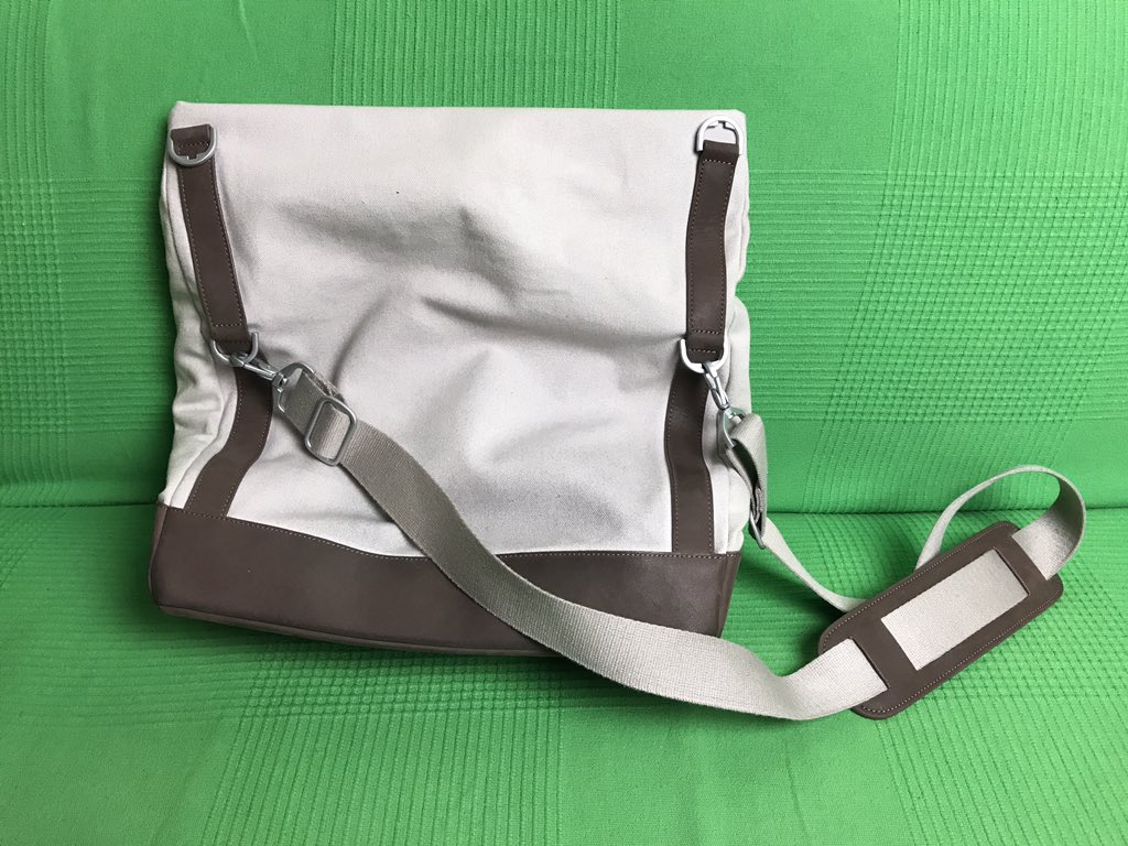 oneplus leather messenger bag