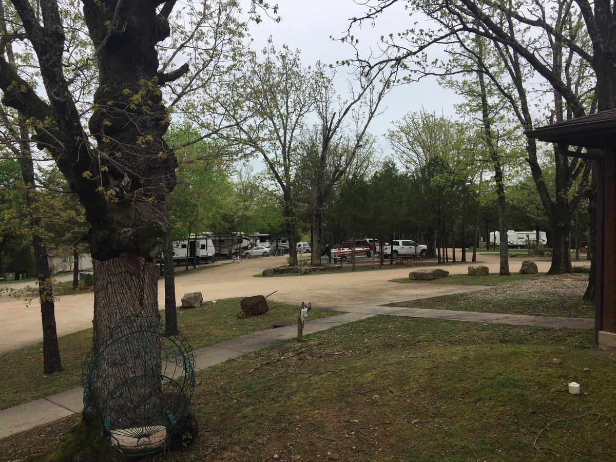 SQLShaw's tweet image. Great day here at @FunCampground in Branson. We are the 3rd coach on the left.