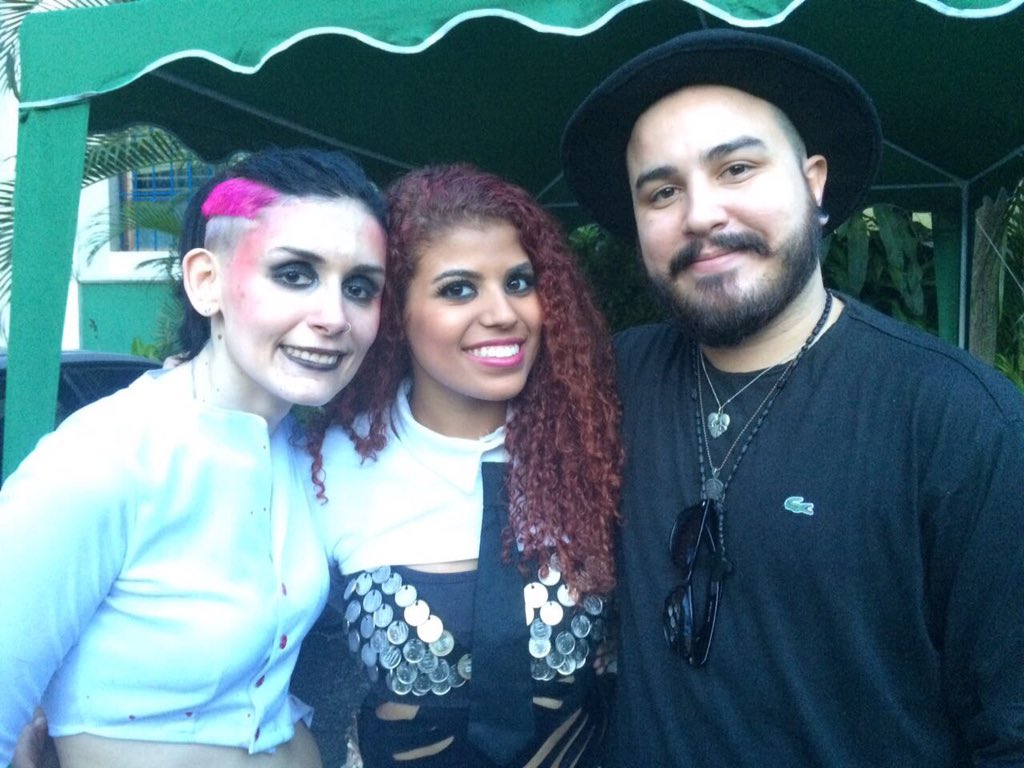 AslyTribal's tweet photo. La familia es la familia ✨❤️ https://t.co/L2Ir8QtVbT