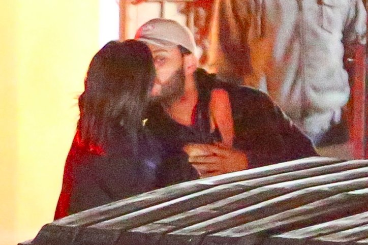 1/11/17: TMZ posts pictures of Selena & Abel kissing. Selenation shook. Haters seething. Twitter lit. Start of  #Abelena as we know it. 